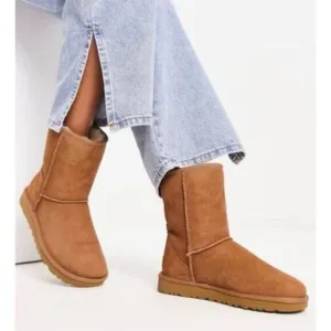 Ugg Classic II boots in chestnut
