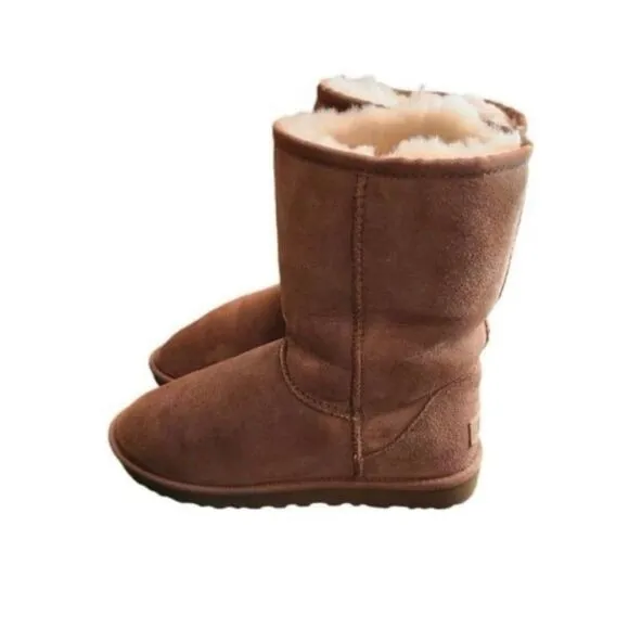 Ugg Classic II boots in chestnut