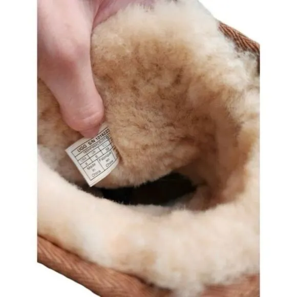 Ugg Classic II boots in chestnut