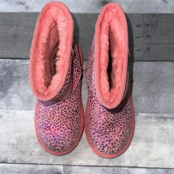 UGG Classic II Pink Dot Boots Sz US12‎