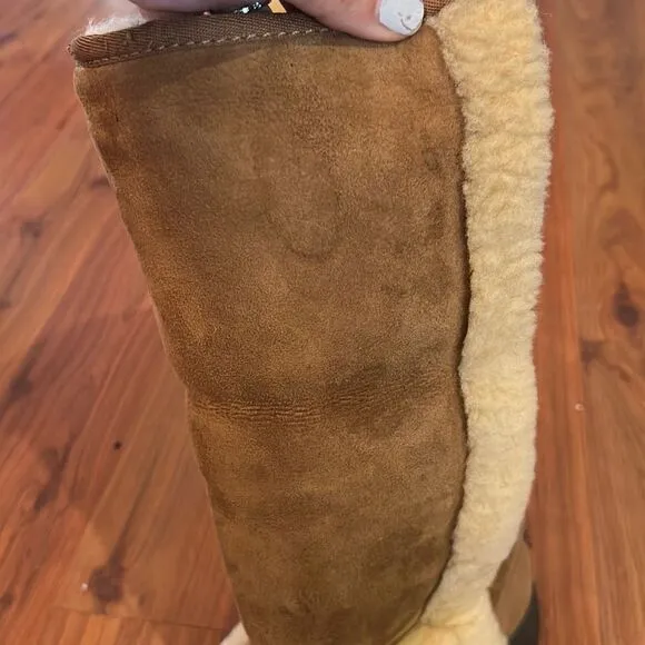 UGG's sundance boots size 7 tan  suede shearling
