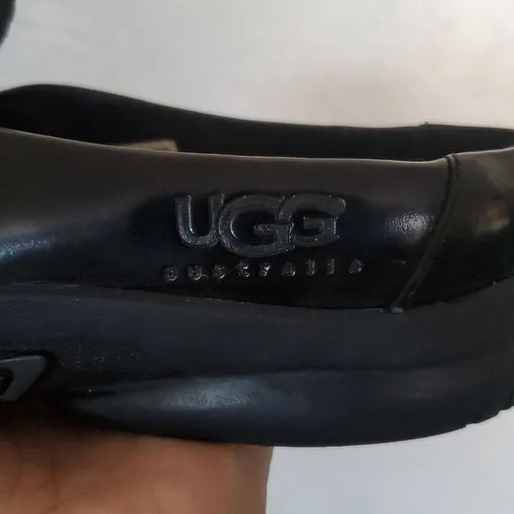 UGG Slip on Black Patent Leather Loafers with Sherpa Lining Size 9