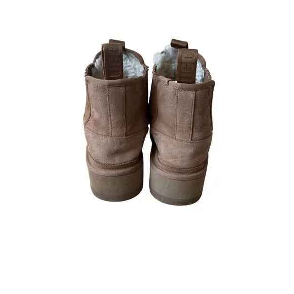 Ugg Womens Boots Neumel size 9 Platform Tan Chelsea Slip-On Ankle Chelsea Suede