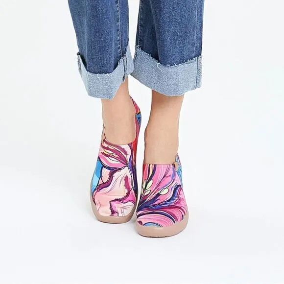 UIN Women's Walking Travel Shoes Slip On Casual Loafers (Lily Blossom Toledo)