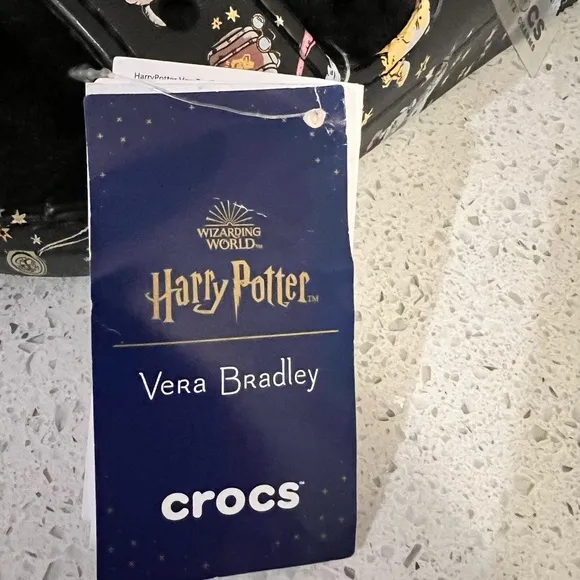Unisex Sandals Crocs Classic Vera‎ Bradley x Harry Potter Fuzzy Sandal  M9/W11