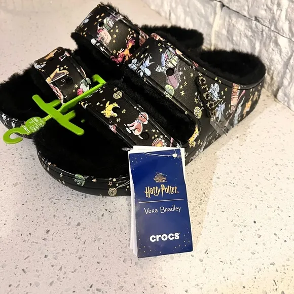 Unisex Sandals Crocs Classic Vera‎ Bradley x Harry Potter Fuzzy Sandal  M9/W11