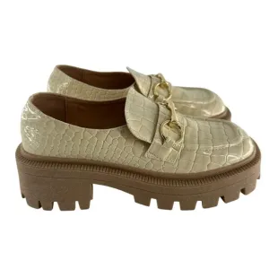 Urban Outfitters Loafers Womens 7 Cream Faux Patent Leather Chunky Platform NEW