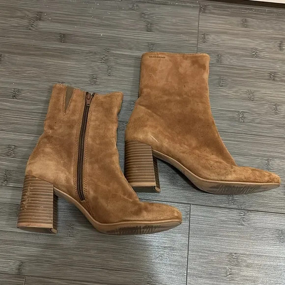 Vagabond Kaley mid boot chestnut brown suede boots with stacked wood heel