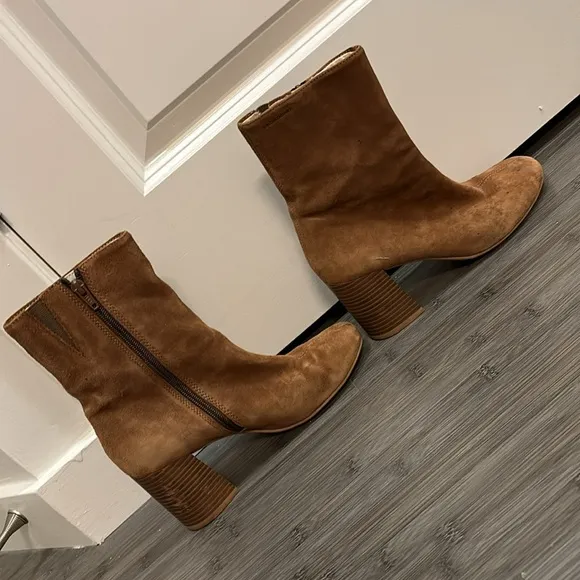 Vagabond Kaley mid boot chestnut brown suede boots with stacked wood heel