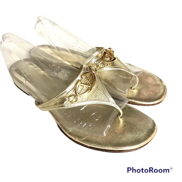 Valentino Garavani Metallic Gold Leather Flat Sandals Women’s Size 37