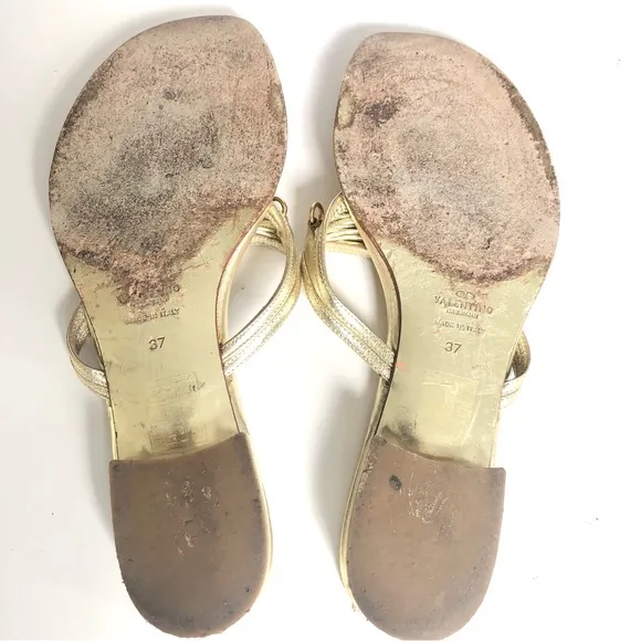 Valentino Garavani Metallic Gold Leather Flat Sandals Women’s Size 37