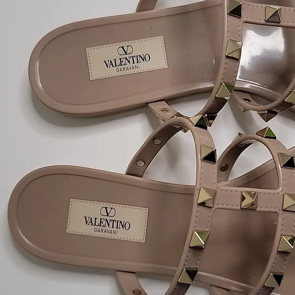 VALENTINO GARAVANI  ROCKSTUD SLIDE FLAT SANDAL SZ 40/10 WMS EUC