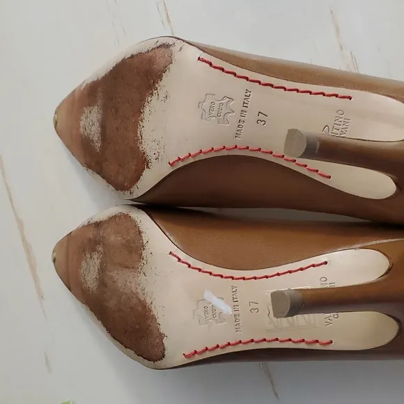 Valentino Garavani | Tan Leather Heeled Loafers Sz 37