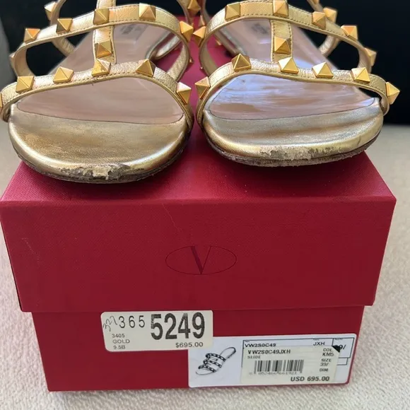 Valentino Rockstud Flat Sandals Gold sz 39.5