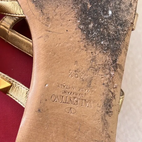 Valentino Rockstud Flat Sandals Gold sz 39.5