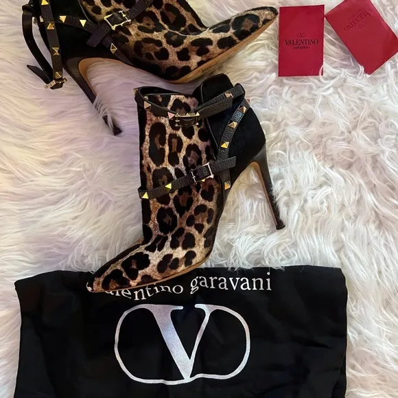 Valentino Rockstud Ponyhair Leopard Ankle Boots 39 VGUC ⭐️😍