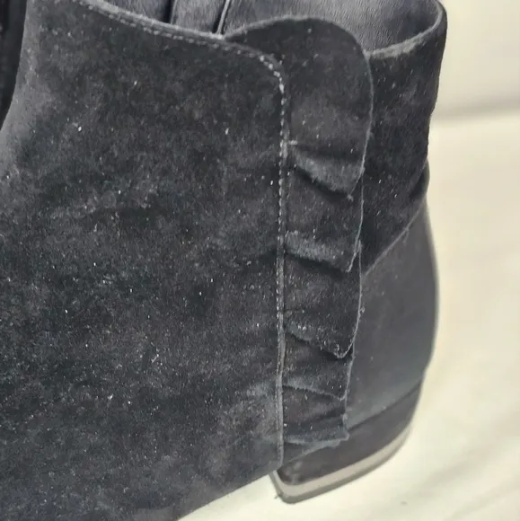 Vaneli Amoke Fango Suede Ankle Boots Woman's Size 9M