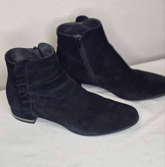 Vaneli Amoke Fango Suede Ankle Boots Woman's Size 9M