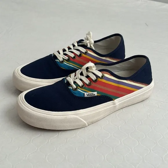 Vans retro stripe dress blues multicolor ultra cush low top sneakers