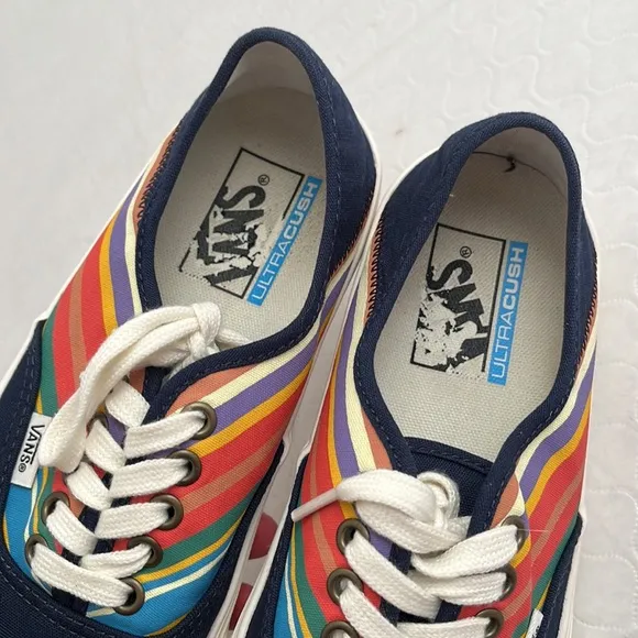 Vans retro stripe dress blues multicolor ultra cush low top sneakers