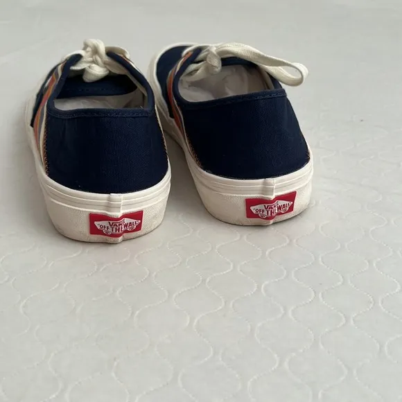 Vans retro stripe dress blues multicolor ultra cush low top sneakers