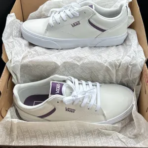 Vans Seldan Leather Retro Pop Grape Sneakers Womens Size 9.5 NIB
