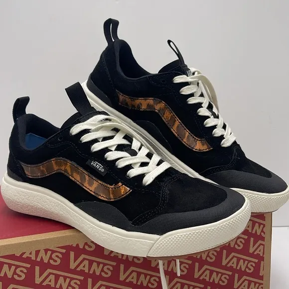 Vans WMNS Black and Brown Sneakers Ultrarange ExoPatent Leopard BlkVN0A4UWMBM8