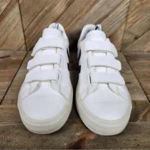 VEJA Recife Women's Sports Leather Fashion Sneakers