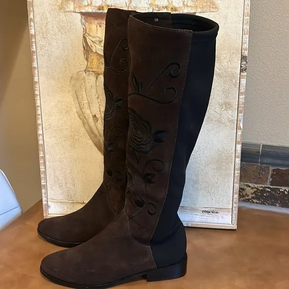 VERO CUIO Brown&amp; Black Suede Tall Boots with Black Embroidered Roses  Women’s 5