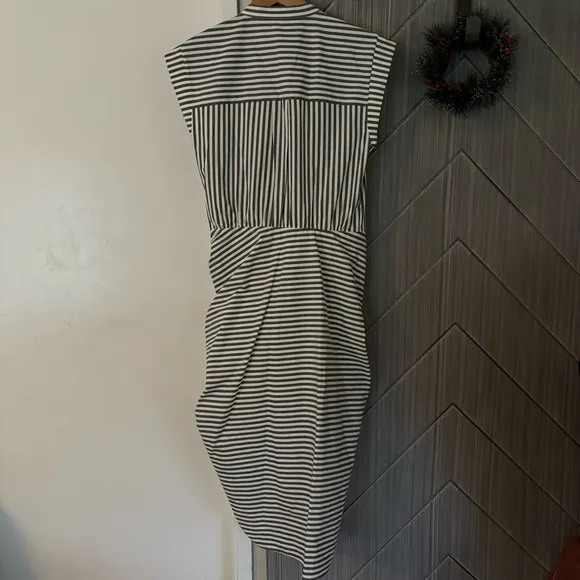 Veronica Beard Striped Asymmetric-Button Midi-Dress Green White Size 8 NWT