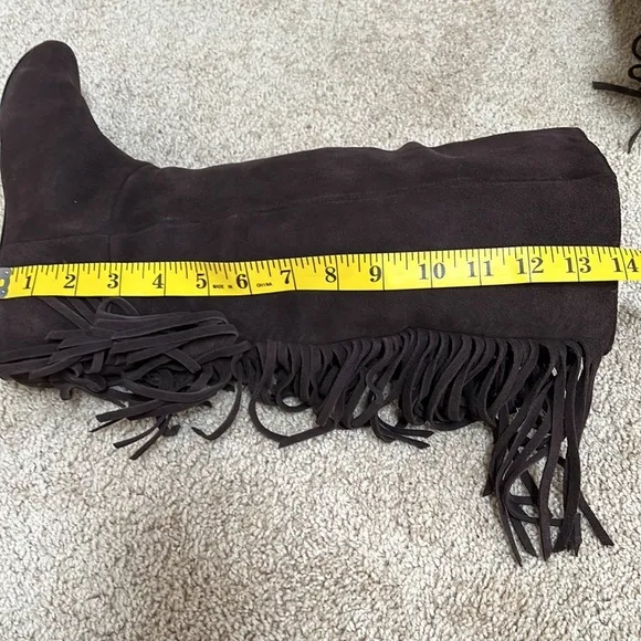 Very Volatile dark brown SZ 8, suede fringed boots.