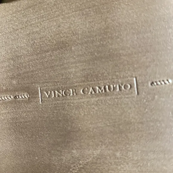 VINCE CAMUTO Boots