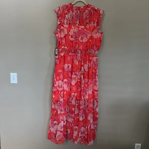 Vince Camuto Floral-Print Smocked Maxi Dress.