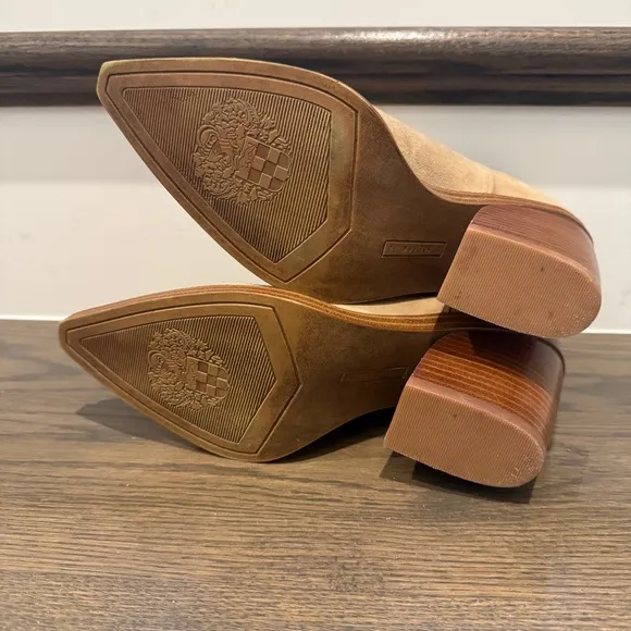 Vince Camuto Gigietta Suede Block Heel Bootie | Size 6.5