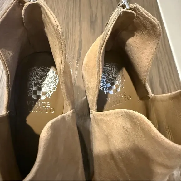 Vince Camuto Gigietta Suede Block Heel Bootie | Size 6.5