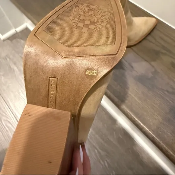 Vince Camuto Gigietta Suede Block Heel Bootie | Size 6.5