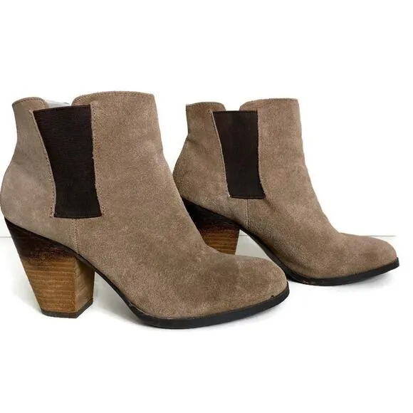 Vince Camuto Hessa Boots Suede Slip On Chelsea Ankle Ombre Heel Tan Size 8.5B