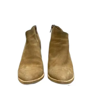 Vince Easton Tan Nubuck Suede Leather Ankle Boots Booties - Size 8.5