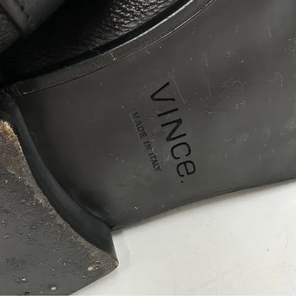 Vince Mens Leather Pull On Chelsea Boots in Black