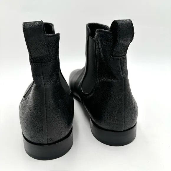 Vince Mens Leather Pull On Chelsea Boots in Black