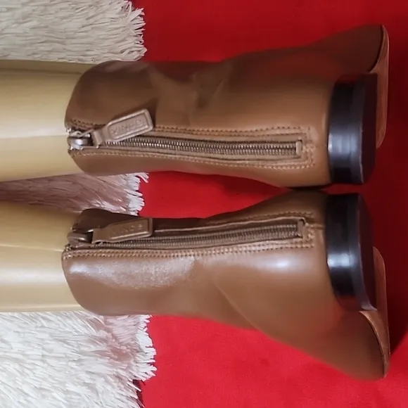 Vince Women Brown Leather Boots