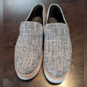 Vince. Zeta Tweed Platform Loafers.  Grey.  Women's 6. GUC