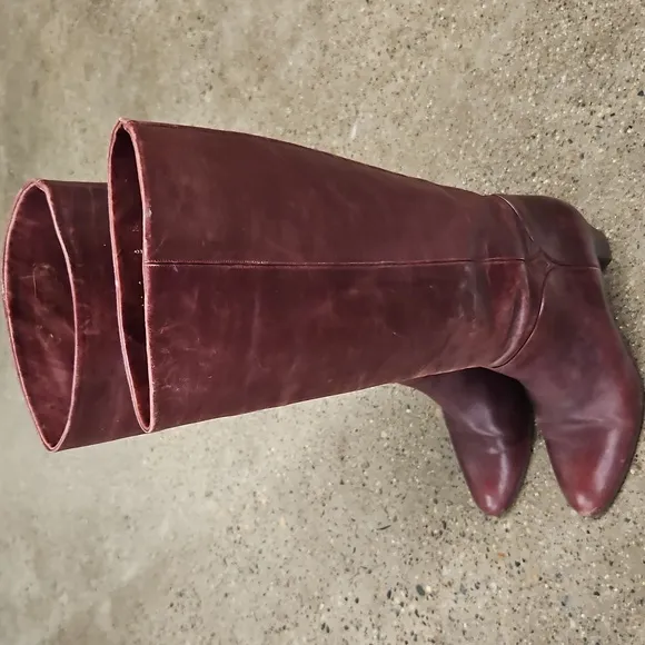 Vintage 1970's Tiamo Women's Italian Burgandy Soft Leather Boots size 8M