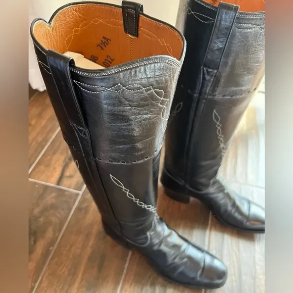 Vintage (80s) women’s custom lucchese classic riding boots
