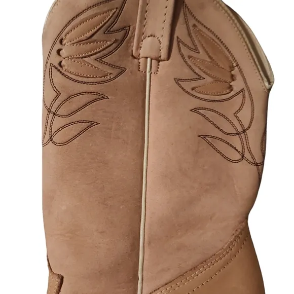Vintage Acme Women's Tan Cowgirl Western Boots With Stacked Wooden Heel Size 6.5
