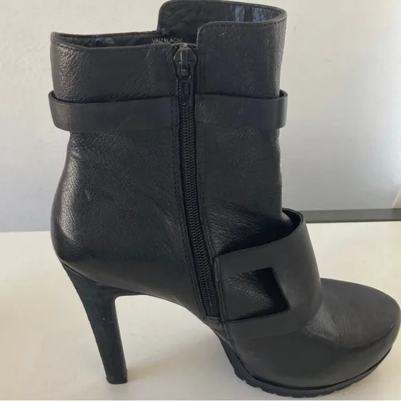 Vintage Black Leather High heel boots silver buckles cool straps size 7