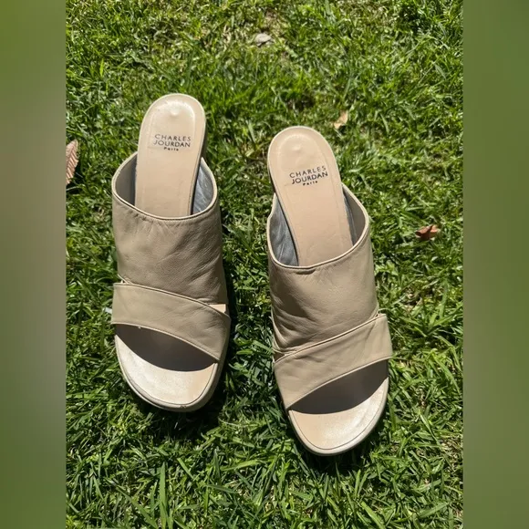Vintage Charles Jourdan Block Heel Tan Sandals Sz 10
