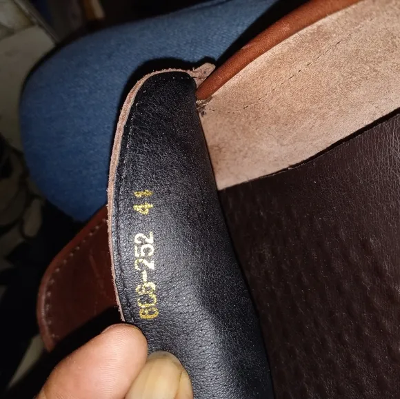 Vintage Gucci Men Brown Leather Loafers NWOT