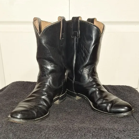 Vintage HYER Classic Black Western Cowboy Boots with Smooth Polished Finish -10C