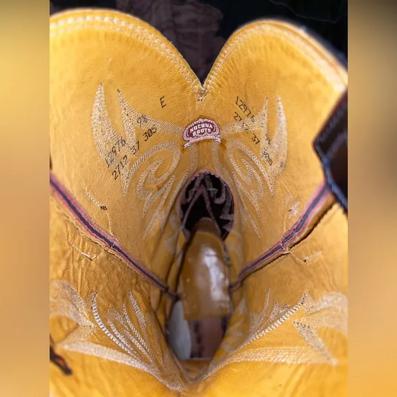 Vintage Navona Black Cherry Leather‎ Western Cowboy Boots